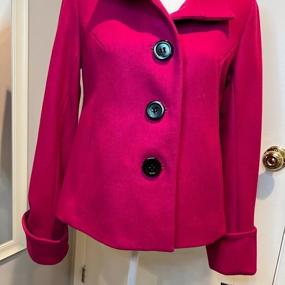 NWT Apostrophe Fuschia Wool Button down Coat, Size Medium - Picture 4 of 15